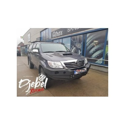 PARE CHOC AVANT TOYOTA...