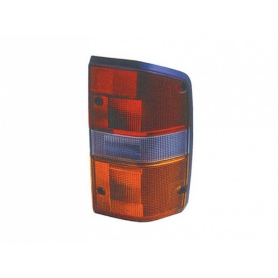 alt text - FEU ARRIÈRE DROIT MODIFIÉ NISSAN PATROL GR Y60