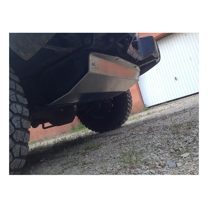 alt text - Protection de réservoir pour Mitsubishi Pajero V20 3 portes