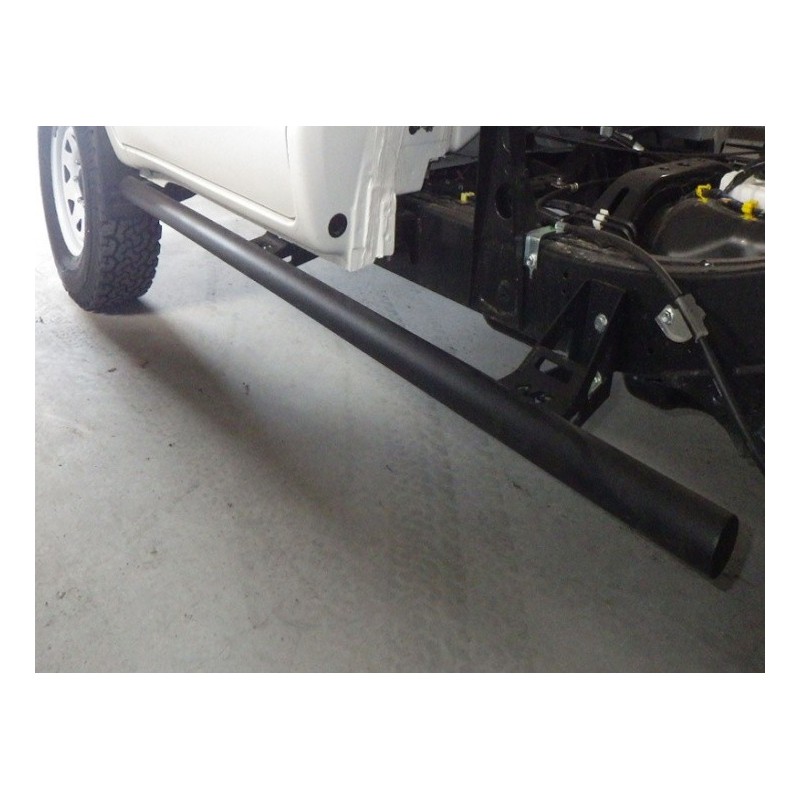 alt text - Rails de protection latéraux pour Toyota Hilux de 2005 à 2015
