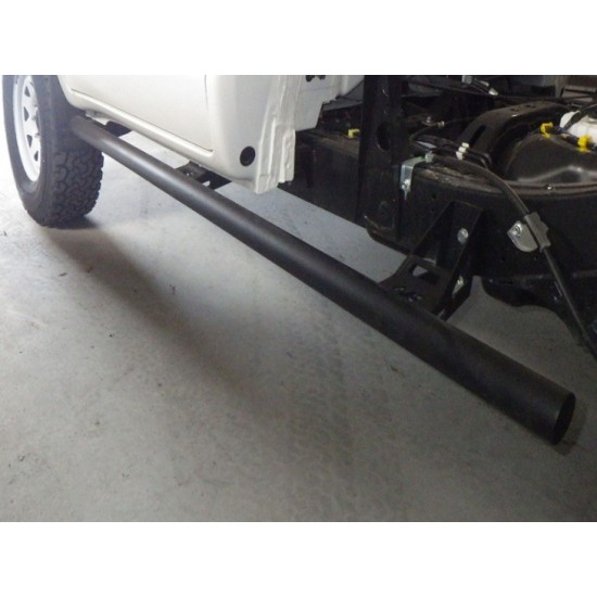 alt text - Rails de protection latéraux pour Toyota Hilux de 2005 à 2015