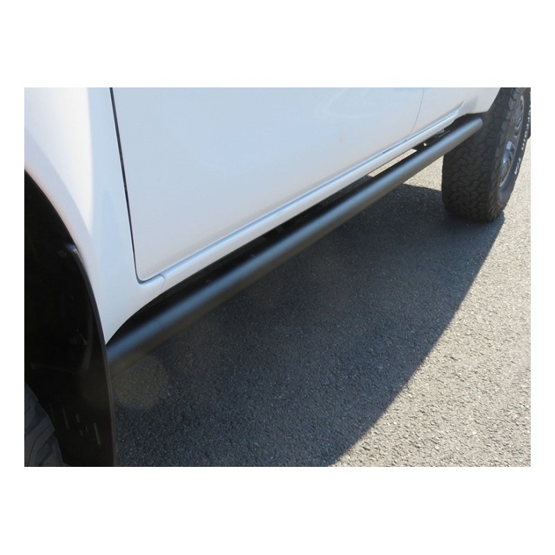 alt text - Rails de protection latéraux pour Toyota Hilux à partir de 2016