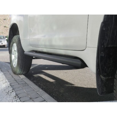 alt text - Rails de protection latéraux pour Toyota KDJ 150 à partir de 2016