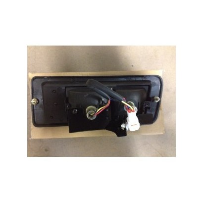 FEU ARRIERE GAUCHE DE PARE...