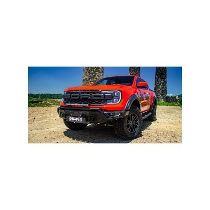 Pick-up Ford Ranger Raptor équipé d'un pare-chocs avant AFN sur une piste